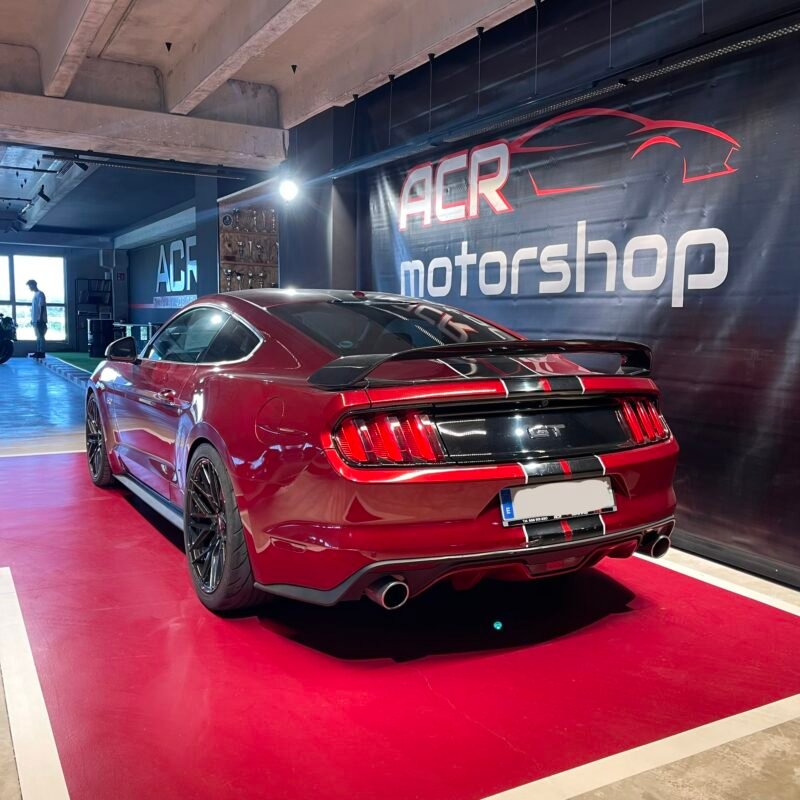 FORD MUSTANG GT 5.O FASTBACK
