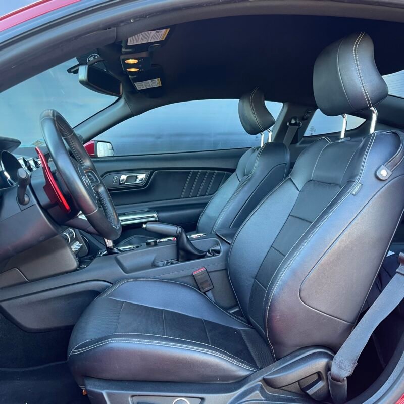 FORD MUSTANG GT 5.O FASTBACK