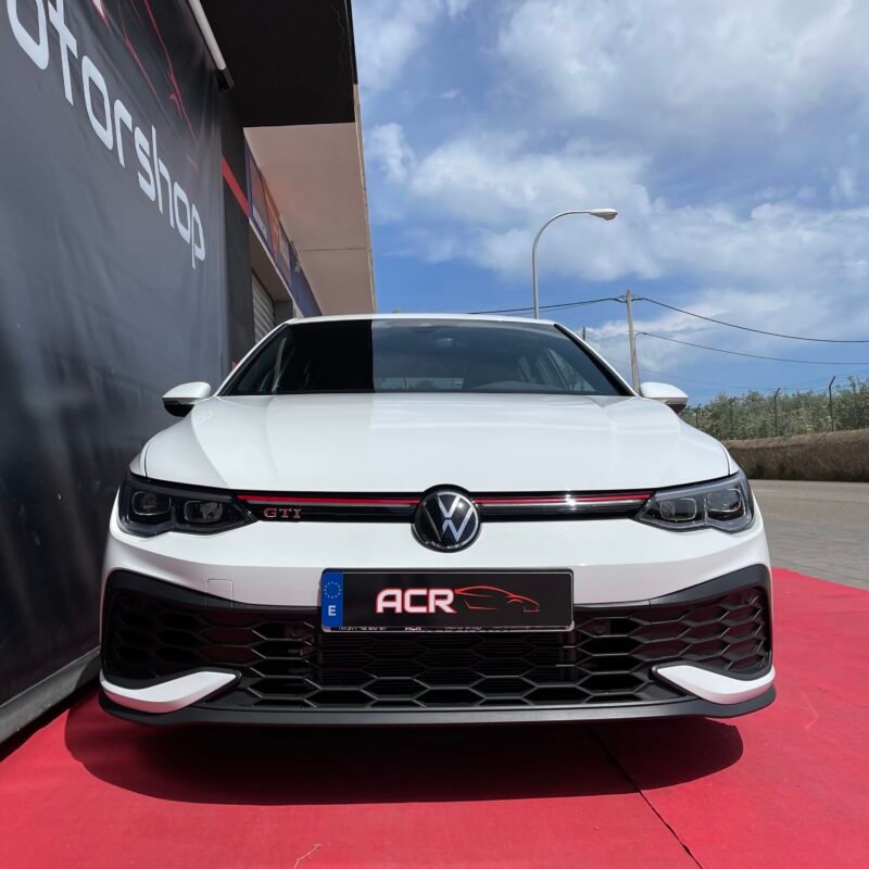 VOLKSWAGEN Golf GTI CLUBSPORT