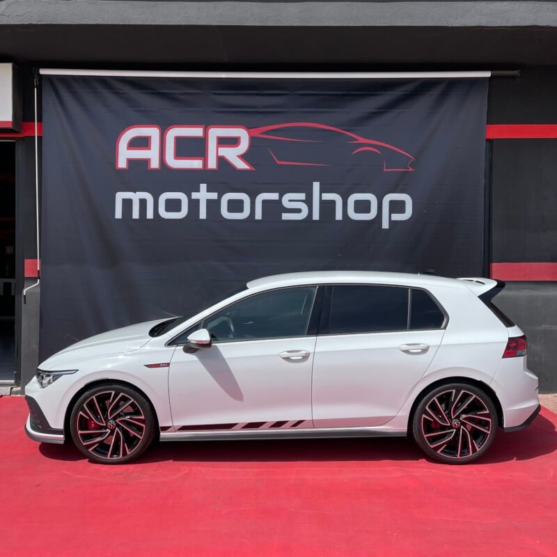 VOLKSWAGEN Golf GTI CLUBSPORT