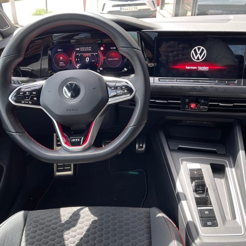 VOLKSWAGEN Golf GTI CLUBSPORT