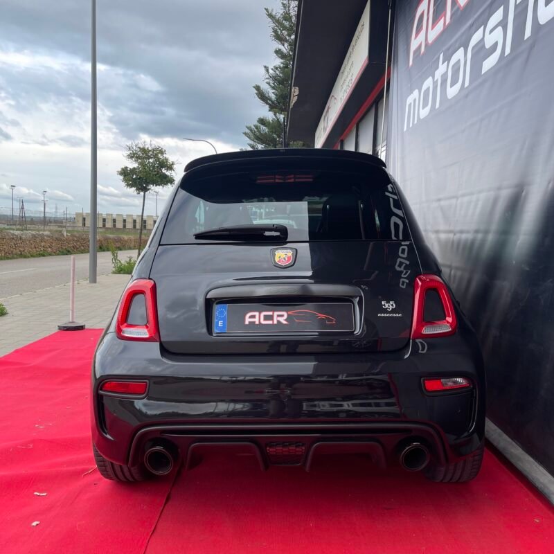 Abarth 595 ESSEESSE