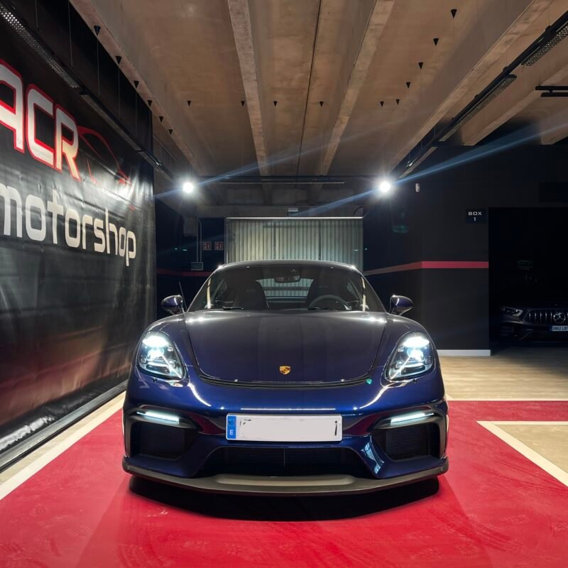 PORSCHE CAYMAN 718 GT4