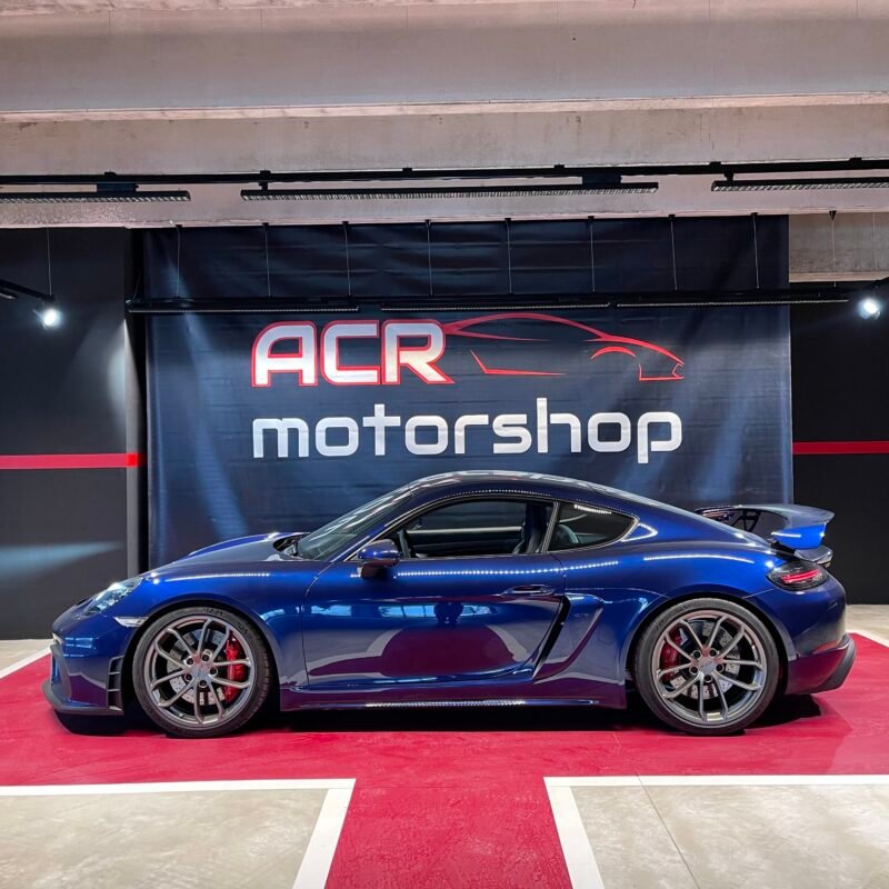 PORSCHE CAYMAN 718 GT4