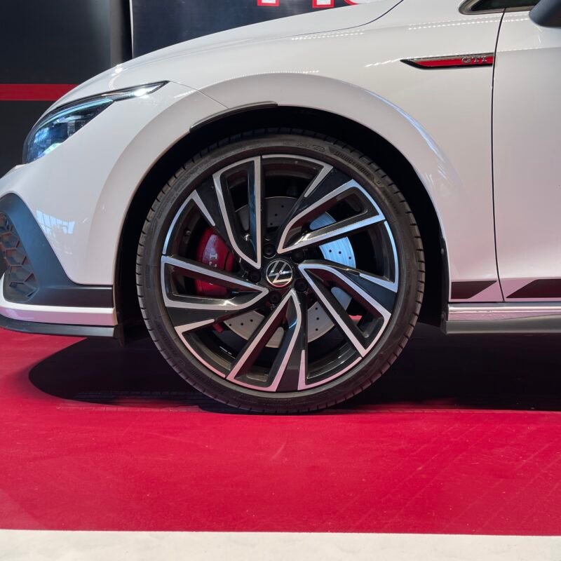 VOLKSWAGEN Golf GTI CLUBSPORT