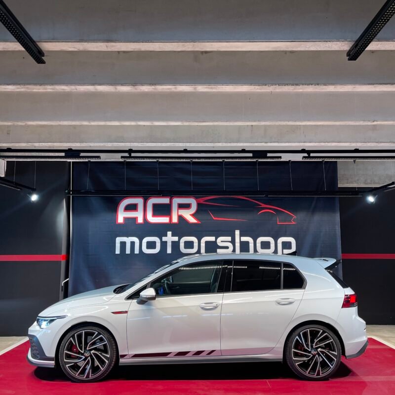 VOLKSWAGEN Golf GTI CLUBSPORT