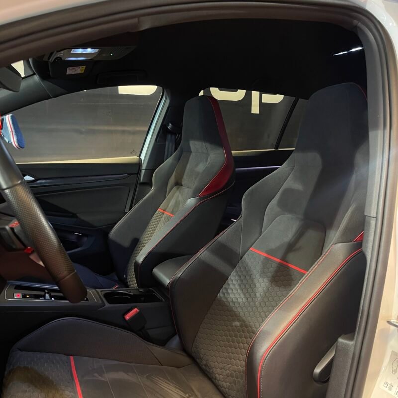 VOLKSWAGEN Golf GTI CLUBSPORT
