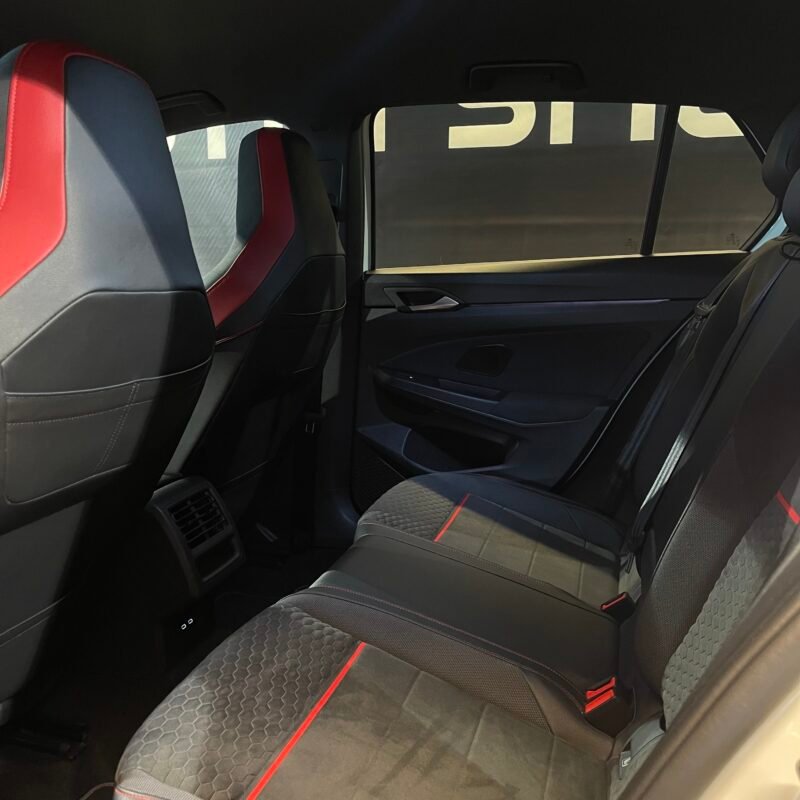 VOLKSWAGEN Golf GTI CLUBSPORT