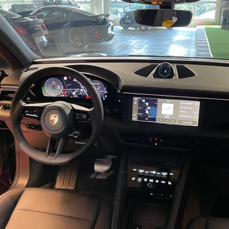 PORSCHE MACAN 4 ELECTRIC