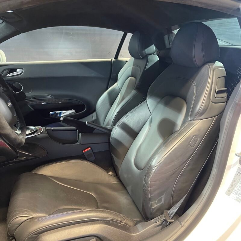AUDI R8 V8 4.2